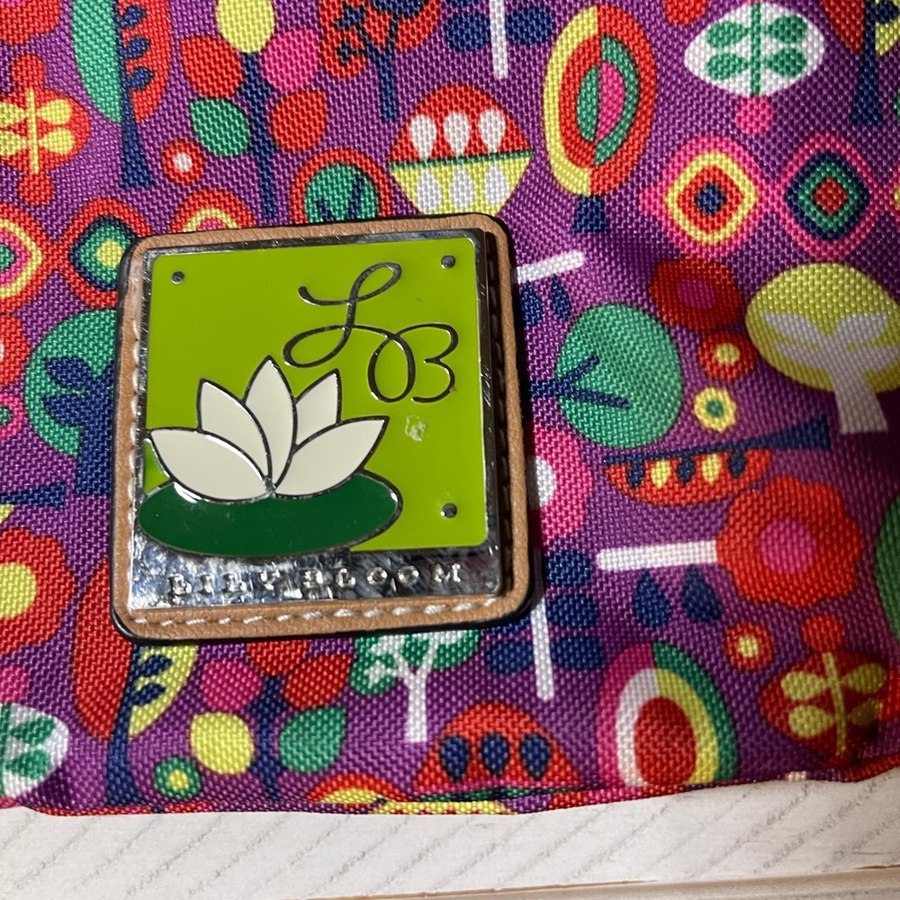 Lily Bloom Vibrant Colors Crossbody Bag W/Adjustable Strap and zip close. - Picture 6 of 12